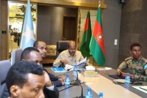 Madaxweyne Xasan Sheekh oo booqday Wasaaradda Gaashaandhigga Soomaaliya